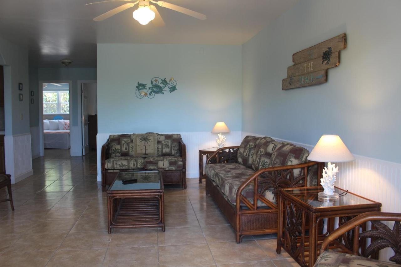 Hideaways Exuma Hotel George Town Exterior photo